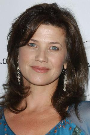 Daphne Zuniga