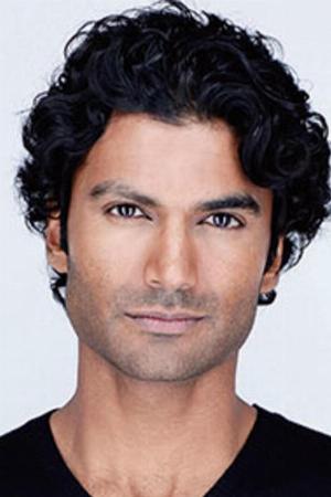 Sendhil Ramamurthy