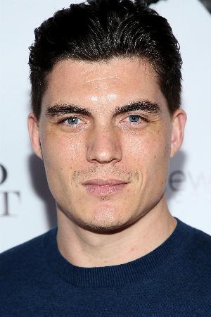 Zane Holtz